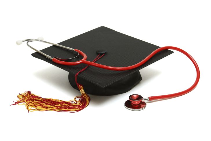 Guide to Get Scholarships for Nursing School