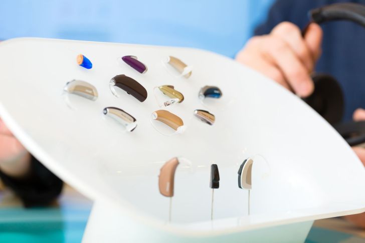 Hearing Aid Assistance for Seniors – Types, Recommendations, & Special Tips