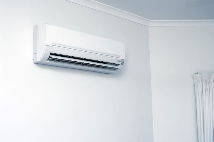 free-air-conditioner-for-seniors
