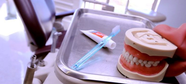 Best Places to Get $99 Dentures In a Day